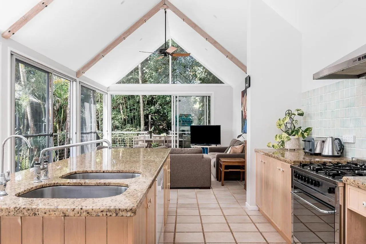 Byron Bay Accom 12 Childe Street, Byron Bay - Absolute Belongil Summerhouse Apartmán